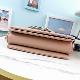 Miumiu Новая сумка с цепочкой, модель： 5BD015 Импортная нежная ов