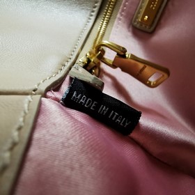 Miumiu Новая модель сумки через плечо с цепочкой, артикул： 5BD140