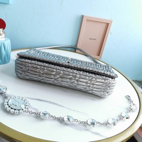 Miumiu Новая усовершенствованная версия цепочки с кристаллами, эк