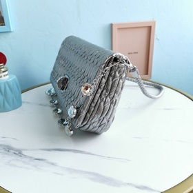 Miumiu Новая усовершенствованная версия цепочки с кристаллами, эк