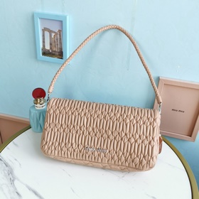 Miumiu Новая усовершенствованная версия цепочки с кристаллами, эк