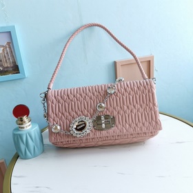 Miumiu Новая усовершенствованная версия цепочки с кристаллами, эк