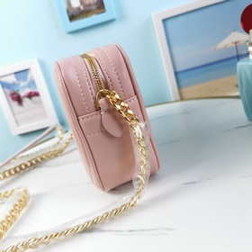 Сумка Miumiu с цепочкойНовая сумка в форме сердца, артикул： 5BH11
