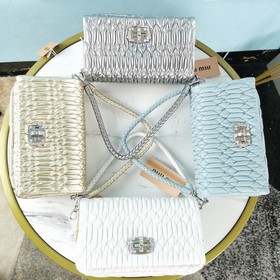 Miumiu Белый номер модели： 5BH012 Новая обновленная версия, сумка