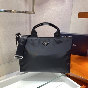 Prada Новая сумка-портфель универсального дизайна Модель： 1BG876