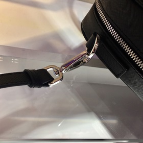Новая сумка Prada Модель： 2VE016 Изготовлена из импортной кожи Sa