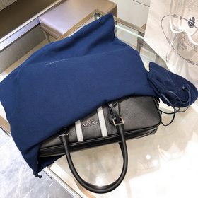 Prada  Новейшая модель портфеля Артикул： 2VE368 Импортная кожа 