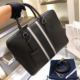 Prada  Новейшая модель портфеля Артикул： 2VE368 Импортная кожа 