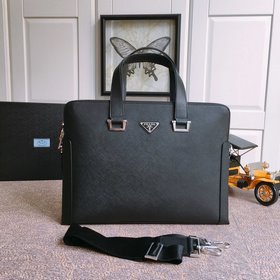 Prada Классическая модель Портфель Модель： 81189 Изготовлена из