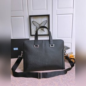 Prada Классическая модель Портфель Модель： 81189 Изготовлена из 