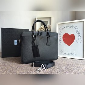 Новая мужская сумка Prada Артикул： 2VE369 Цвет： темно-синий Изгот