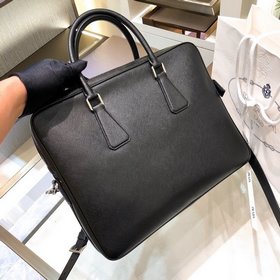 Новейшая модель портфеля Prada Артикул： 2VE368 Импортная кожа Saf