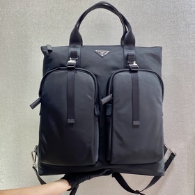 Prada Рюкзак/сумка для покупок Артикул： 2VG053 Эта тканевая сумк