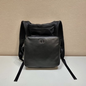Prada Шляпа/рюкзак Артикул： 2VZ093/рюкзак с шляпой Эта модель во