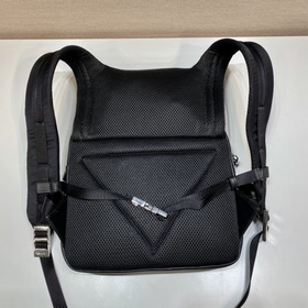 Prada Шляпа/рюкзак Артикул： 2VZ093/рюкзак с шляпой Эта модель во