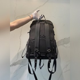 Prada Новый альпинистский рюкзак Артикул： 2VZ079 Этот рюкзак с д