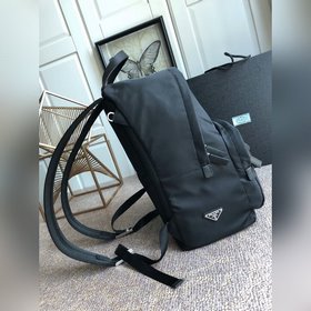 Prada Классический рюкзак Артикул： 2Vl066 Черный Изготовлена из