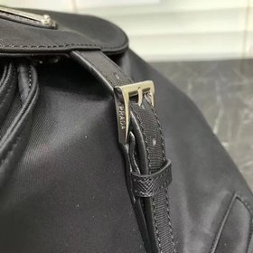 Рюкзак Prada Одиночная кожаная ручка, регулируемые тканевые плеч