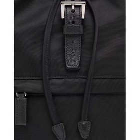 Рюкзак Prada Одиночная кожаная ручка, регулируемые тканевые плеч