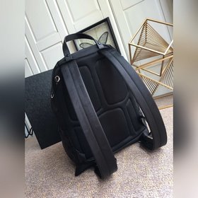 Новый рюкзак Prada Модель： 2VG066 Серебристые буквы Изготовлен и