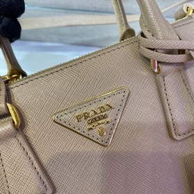 Prada Mini Killer Артикул： 1BA906 Сумка Galleria Изготовлена из