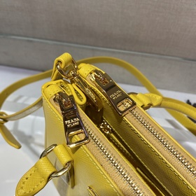 Prada Mini Killer Модель： 1BA906 Сумка Galleria Изготовлена из ф