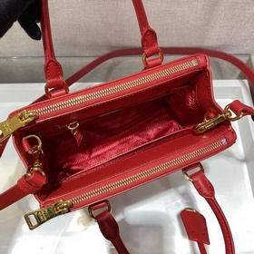 Prada Mini Killer Модель： 1BA906 Сумка Galleria Изготовлена из ф