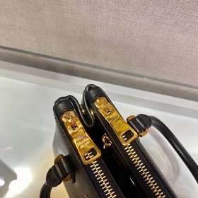 Prada Mini Killer Модель： 1BA906 Сумка Galleria Изготовлена из ф