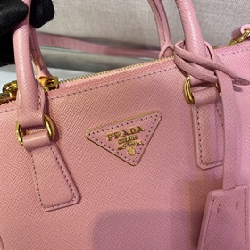 Prada Mini Killer Модель： 1BA906 Сумка Galleria Изготовлена из ф