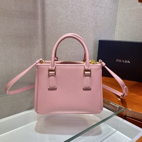 Prada Mini Killer Модель： 1BA906 Сумка Galleria Изготовлена из ф