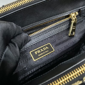 Prada Сумка из вышитого материала Артикул： 1BA863 Сумка «Killer»