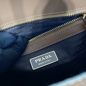 Prada Вышитая сумка-тоут Модель： 1BA354 Средний размер С длинным