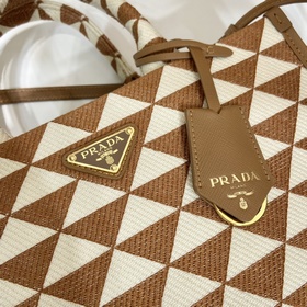 Prada Вышитая сумка-тоут Модель： 1BA354 Средний размер С длинным