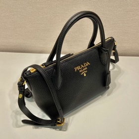 Prada Новая сумка с двумя ремнями Модель： 1BA111 Двойные ремни Э