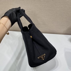 Prada Сумка для садовника Классическая популярная модель Артику