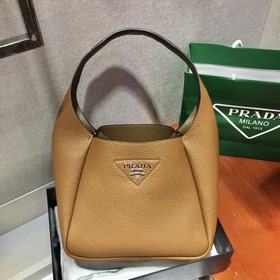Prada  Сумка для продуктов Новая модель сумка-ведро Артикул： 1BC