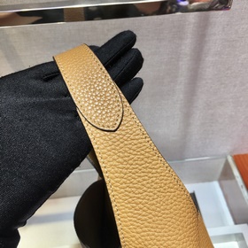 Prada  Сумка для продуктов Новая модель сумка-ведро Артикул： 1BC