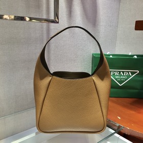 Prada  Сумка для продуктов Новая модель сумка-ведро Артикул： 1BC