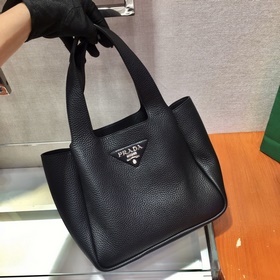 Prada  Сумка для продуктов Новая модель сумка-ведро Артикул： 1BG