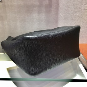 Prada  Сумка для продуктов Новая модель сумка-ведро Артикул： 1BG