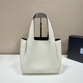 Prada  Сумка для продуктов Новая модель сумка-ведро Артикул： 1BG