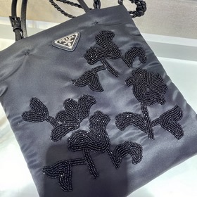 Prada Ограниченная серия с вышивкой Большая сумка с модным рисун