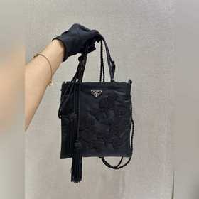 Prada Ограниченная серия с вышивкой Большая сумка с модным рисун