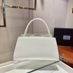 PRADA Новый номер модели： 1BA327b Эта сумка из весенне-летней ко