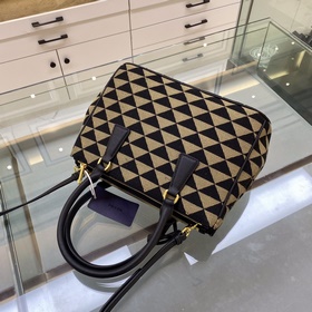 Prada Сумка из вышитого материала Артикул： 1BA863 Сумка-киллер Э