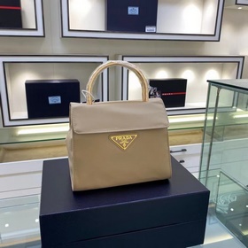 Prada Ретро сумка Модель 1BH608 Лаконичный и элегантный дизайн,
