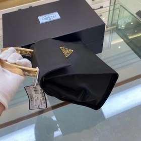 Prada Ретро сумка Модель 1BH608 Лаконичный и элегантный дизайн, 
