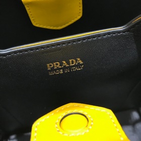 Prada Двойная сумка-ведро Артикул： 1BA212 Популярная во всем мир