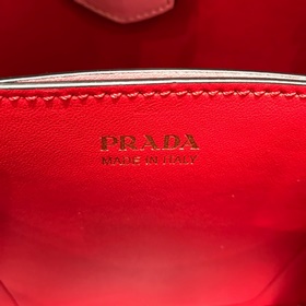 Prada Двойная сумка-ведро Артикул： 1BA212 Популярная во всем мир