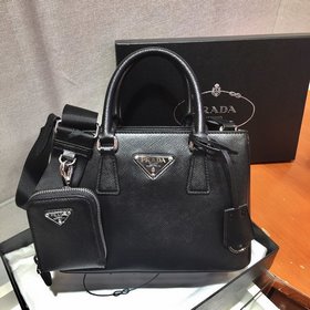 Prada Новая сумка Killer Bag 3-в-1 Артикул： 1BA296 Эта сумка-уби